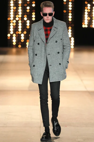 Look 33